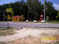 Taman Permainan & Surau